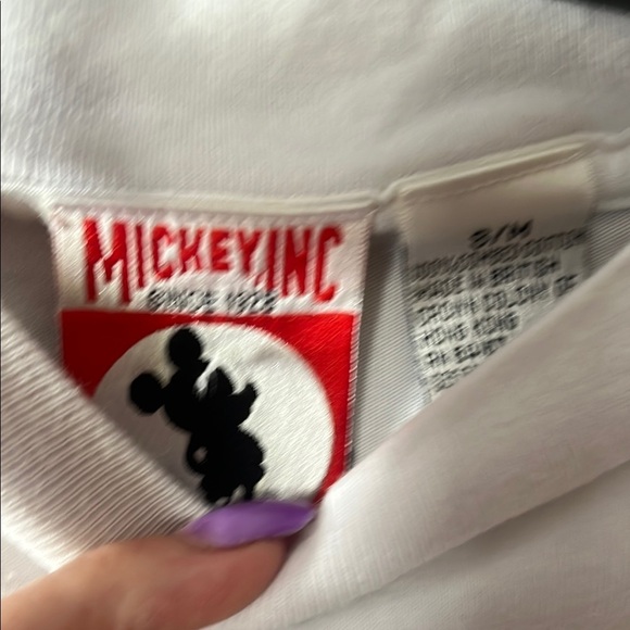 Vintage Disney White Tee with Iconic Park Logos - Picture 3 of 4